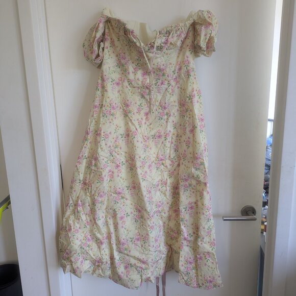 House of CB Tallulah Dress- Yellow Floral - Picture 4 of 6